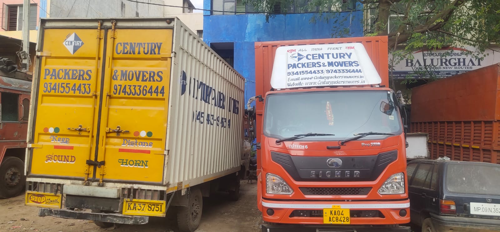Century Cargo packers and movers Bangalore to Pune with moving truck and packed household goods